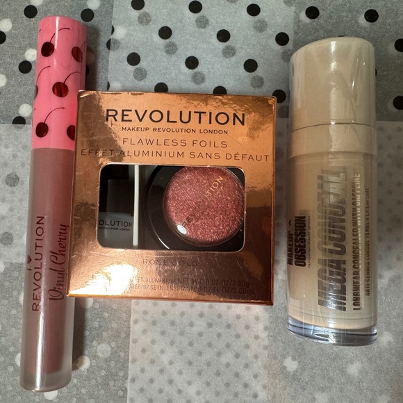 2. Makeup by Revolution. - Picture 2 of 4